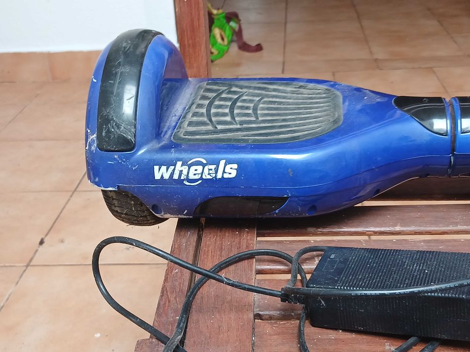 Hoverboard NINCO Wheels — Elétrico, Moderno e Pronto a Andar!