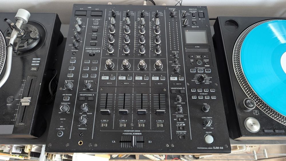Pioneer DJM A9 mikser