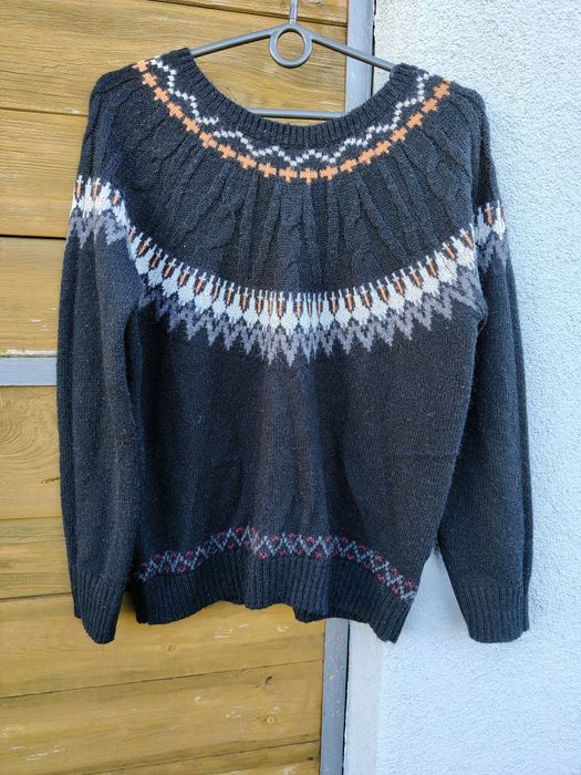 Sweter czarny damski