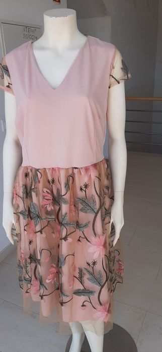 Vestido rosa cerimónia com renda NOVO