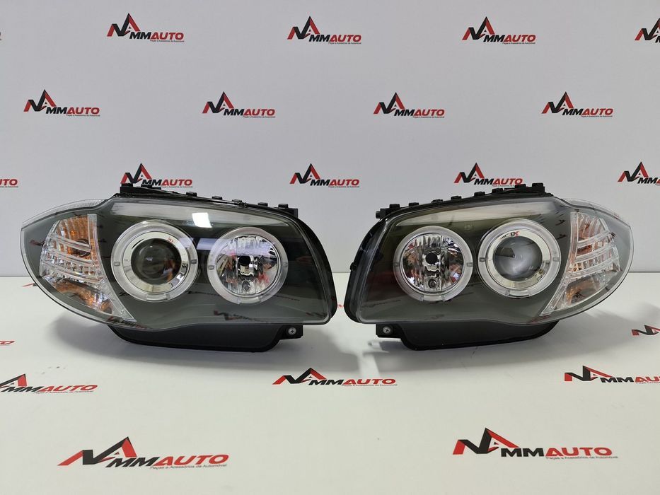 Faróis Angel Eyes CCFL BMW Série E81 E82 E87 E88 Fundo Preto
