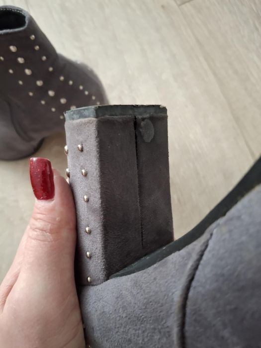 Szare ocieplane botki 40 zamsz ćwieki słupek klocek jesień zima