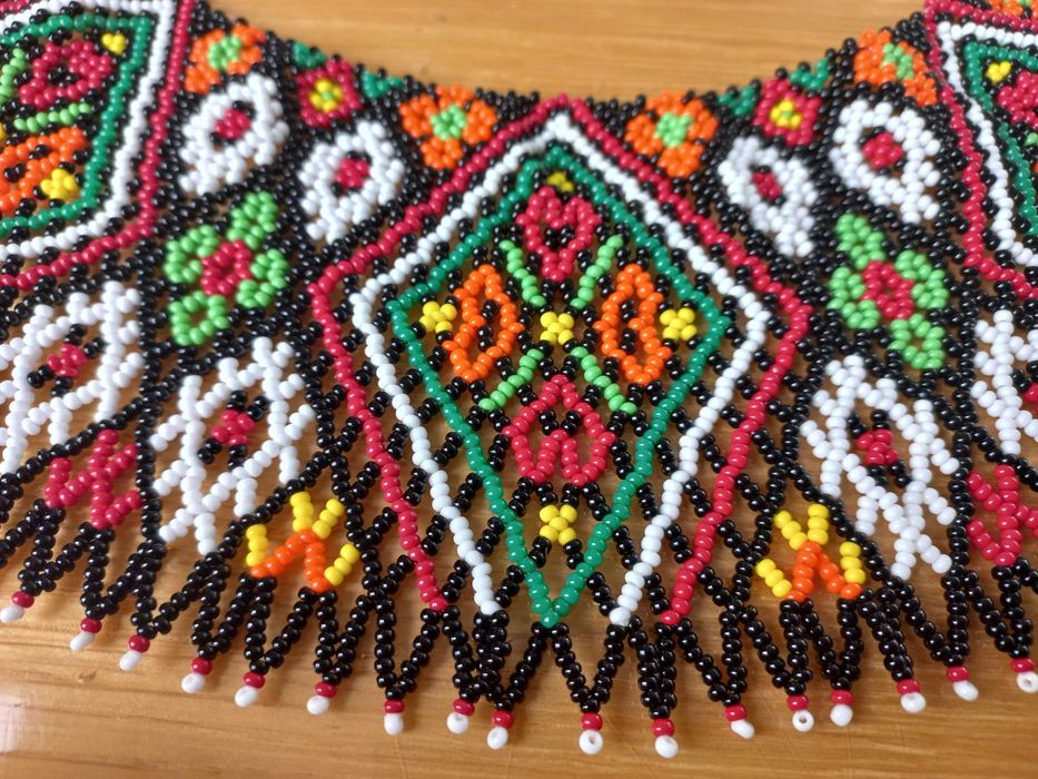 Традиційна українська силянка з бісеру до вишиванки, намисто, кольє