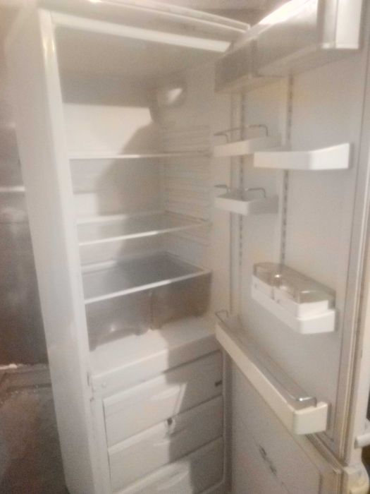 Продам Холодильник  АТЛАНТ