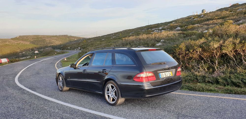 Mercedes-Benz E220 CDI Avantgarde Automática – 2003 Grande Motor 355.000