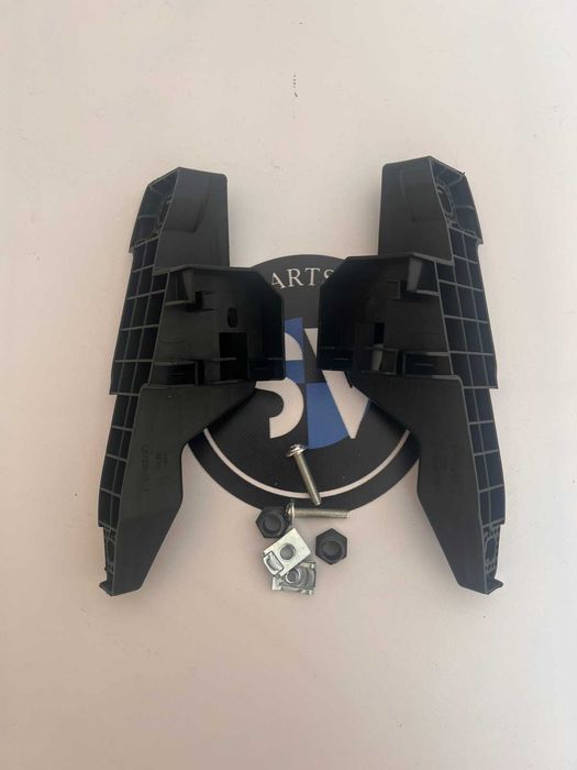 BMW X3 G01 G02 51137497227 c67330-10 кріплення верхніх жалюзей T3644