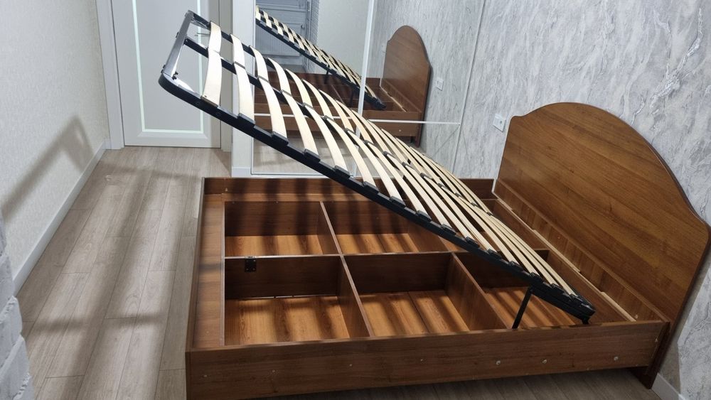 Ліжко двох спальне