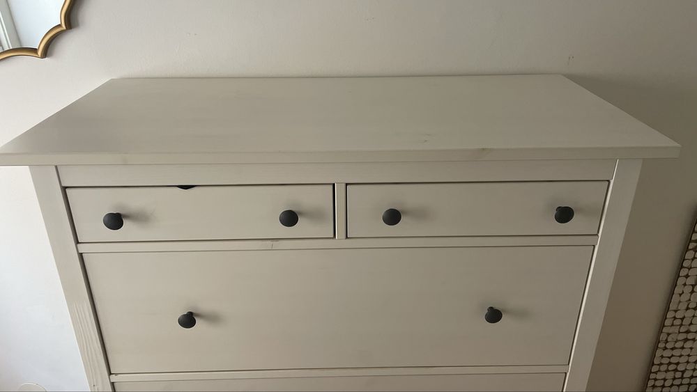 Comoda/camiseiro  alta branca ikea hemnes