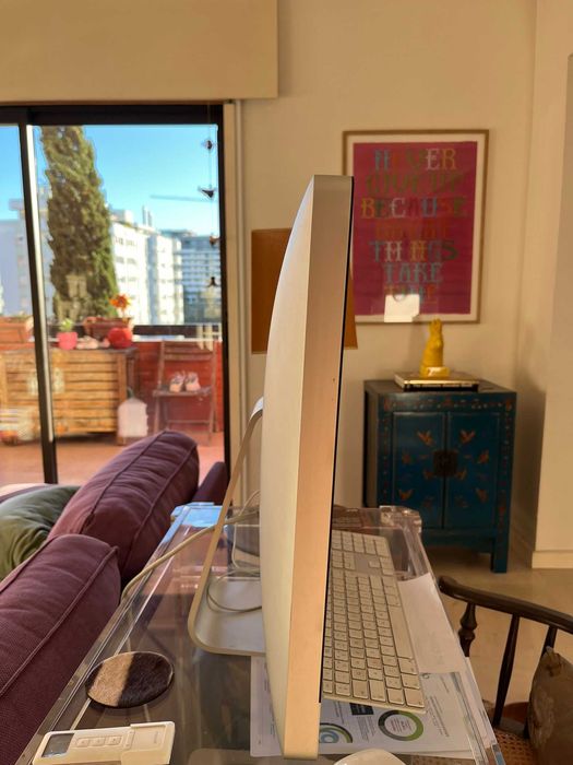 Vendo para peças ou arranjo. iMac 11 Intel Core i5