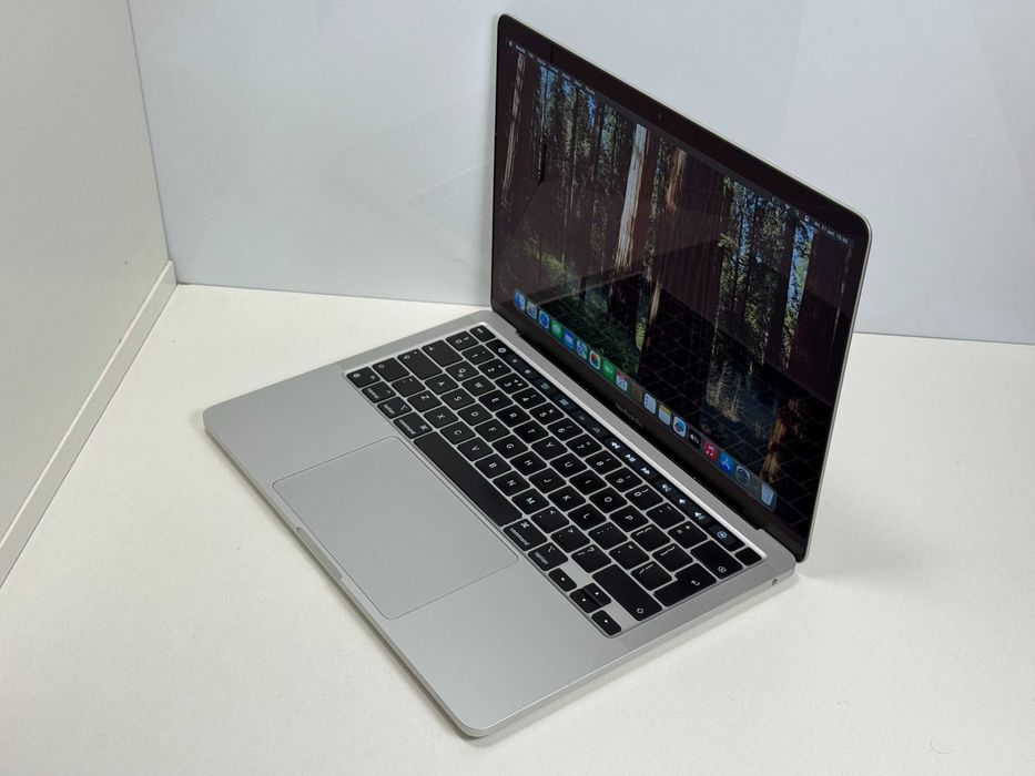 MacBook Pro 13 2022 M2 TouchBar 8GB RAM 256GB SSD Silver