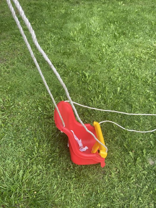 huśtawka plastikowa na linkach gratis krzesełko