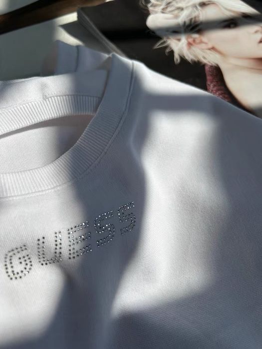 Нова біла футболка guess