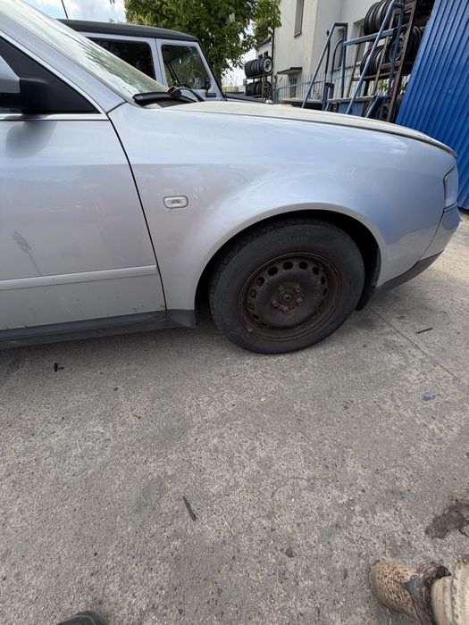 Błotnik Audi A6 C5 LY7M prawy przód przedlift A6C5