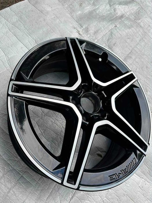 Mercedes GLA H247 Pojedyncza Felga 19
