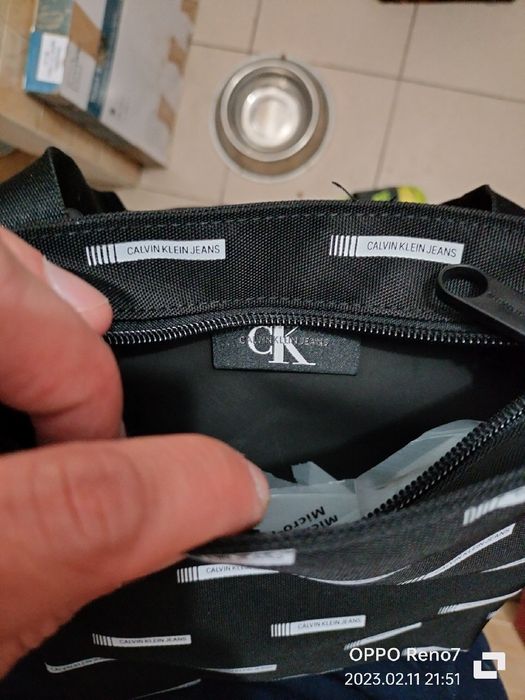 Nova saszetka Calvin Klein z metkami tanio