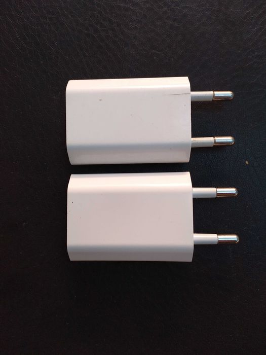 Продам зарядку для Айфона (оригинальная) 5V USB