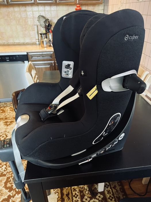 Дитяче Автокрісло Cybex Sirona Z i-Size Platinum