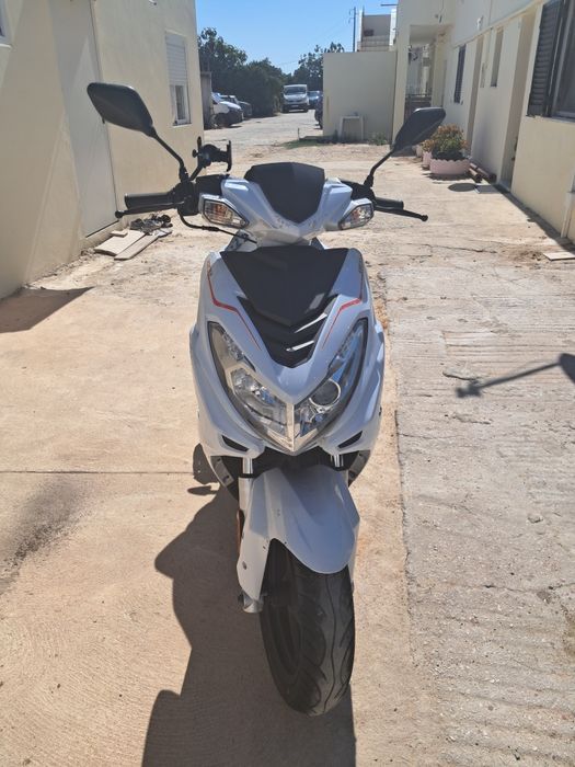 Vortex 125 cc model 2018. Running 35000 kilometers.
