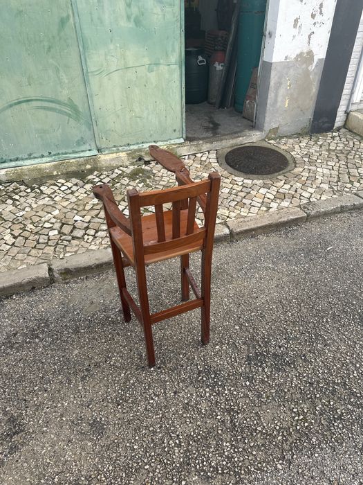 Cadeira de madeira