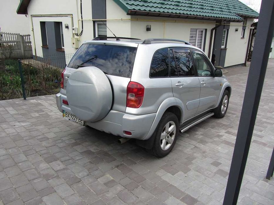 Toyota RAV4 2002 II покоління 2.0i MT (150 к.с.) 4WD