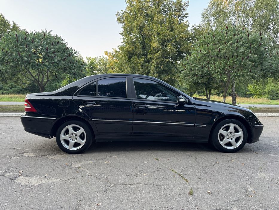 Продам Mercedes , на автоматі, 1.8 газ/бензин