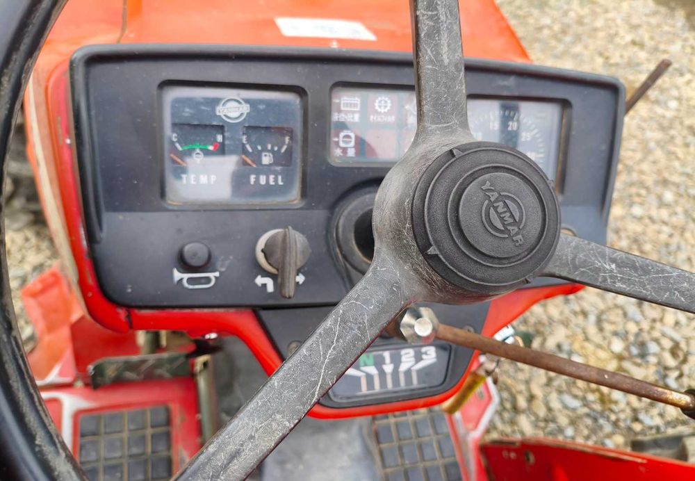 Japoński traktor YANMAR YM2620D – 26 KM, 4x4, wspomaganie!
