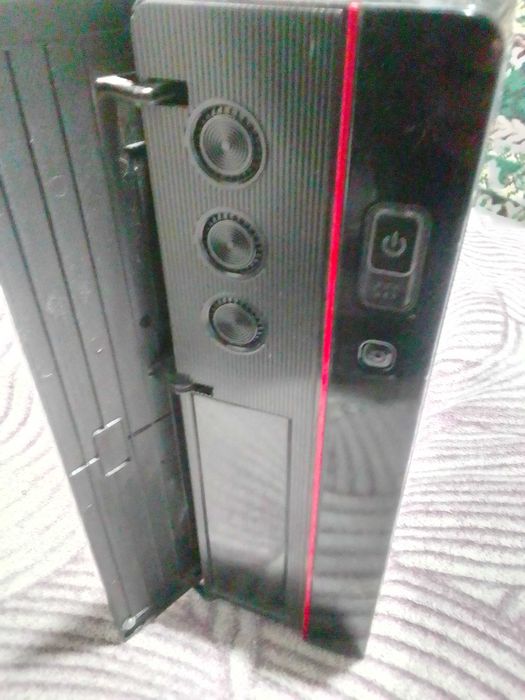 Крутий корпус для пк з блоком питания на 400Ват.