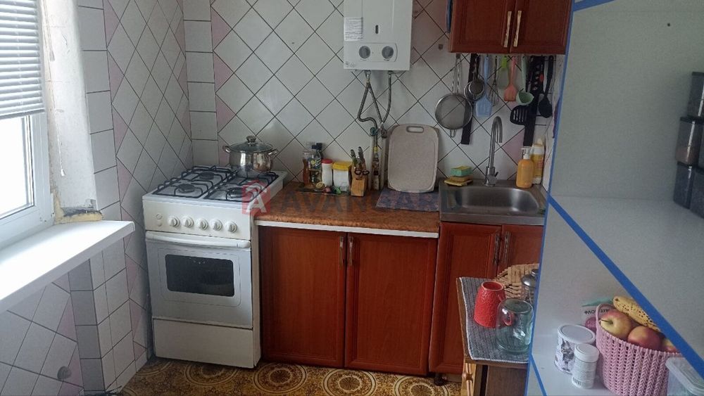 Продаж 3-и кімнатна квартира зручна інфраструктура
