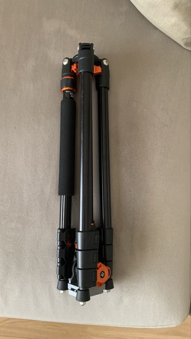 Vendo o tripé de Alumínio