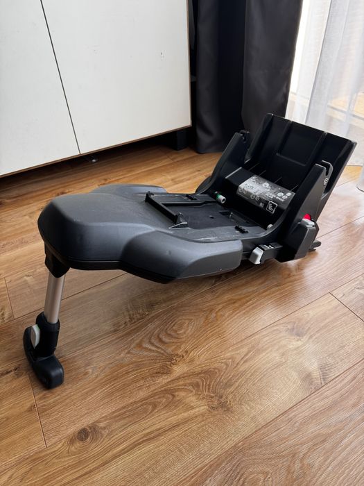 Fotelik dziecięcy -TAKATA MiDi i-Size Plus z bazą ISOFIX + Mata gratis