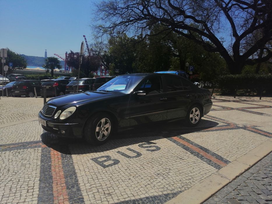 Mercedes E 220 2003
