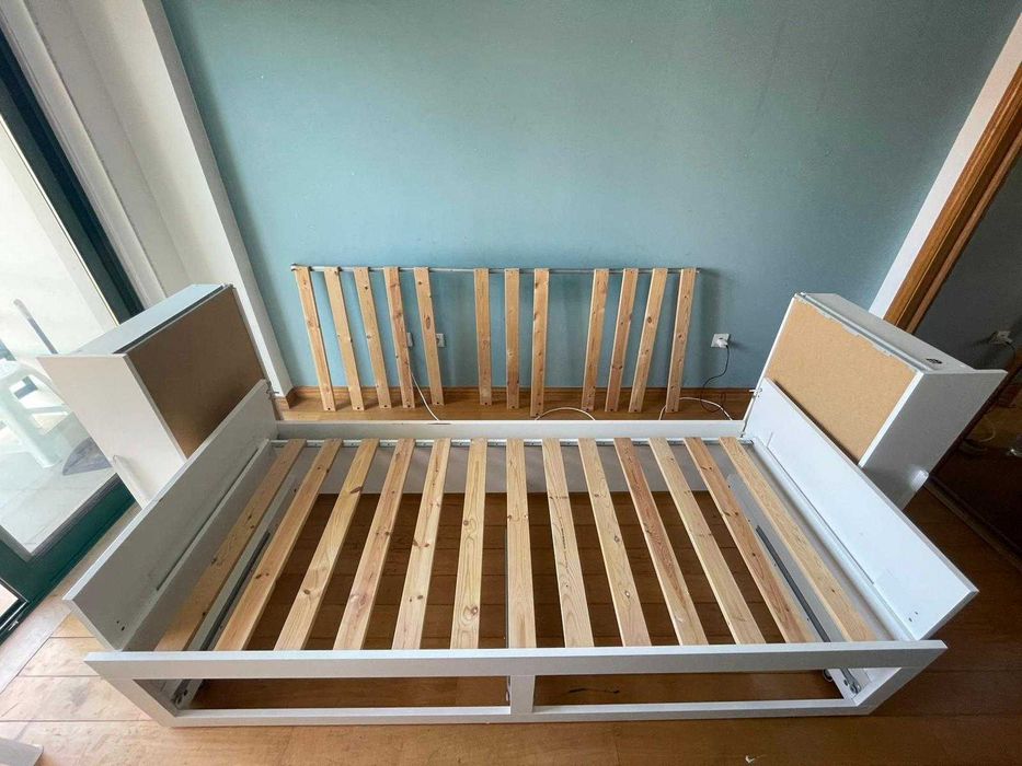 cama branca do IKEA