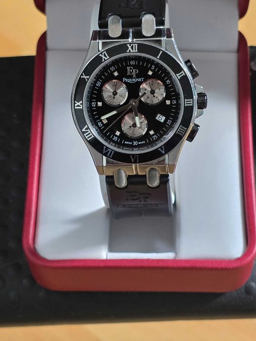 Zegarek z diamentami