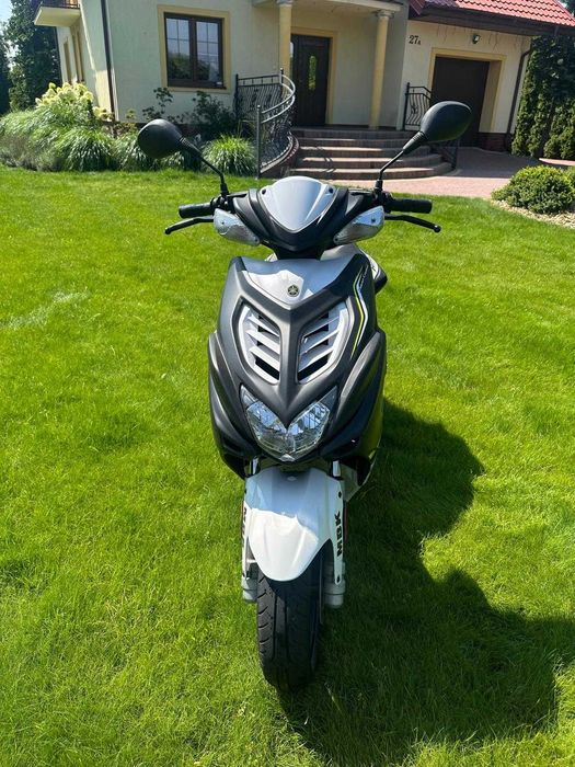 Skuter YAMAHA Aerox