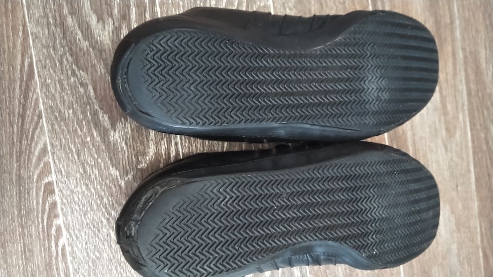 Кроссовки Adidas p.44,5 Оригинал. Кожа