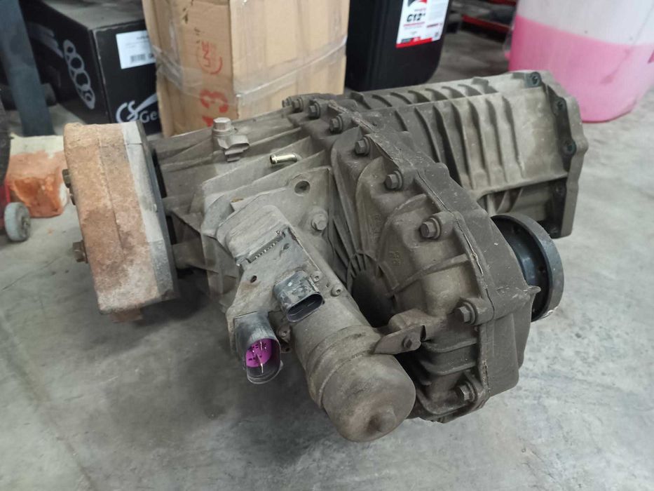 Роздатка на Фольксваген туарег 2003 р.в. 2.5 дизель механічна КПП