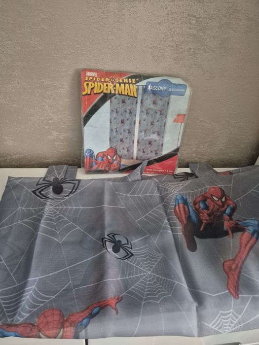 Zasłony ze szlufkami Spider-man 140x250 cm 2szt.