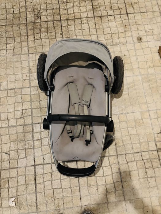 Carrinho bebé Quinny