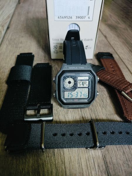 Zegarek Casio AE-1200WH
