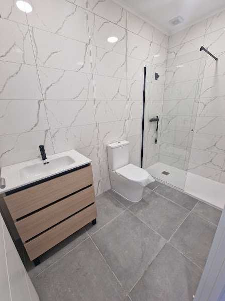 Aplicação de Pladur, Tectos falsos, divisórias em pladur e Pintura.