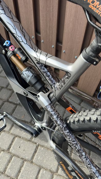 YT Capra CF pro. jibber/slopeduro/full/enduro