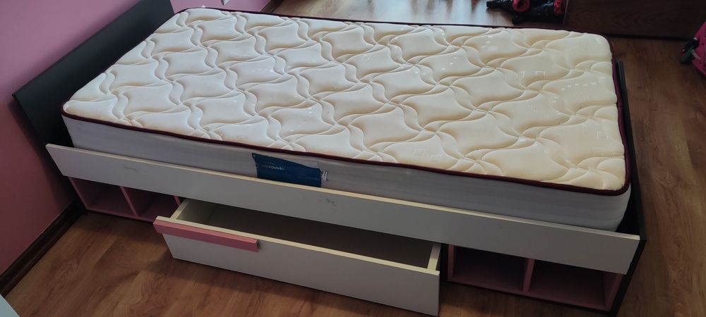 Cama solteiro/ criança