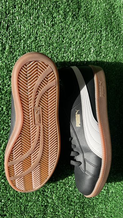 Жіночі кросівки Puma Rickie Classic, 37 розмір