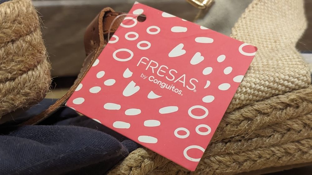 Sandałki dziecięce, rozmiar 32, nowe, z metką.