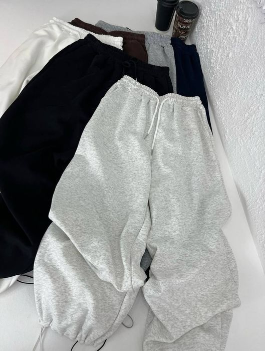 Жіночі штани джогери і прямі на фіксаторах на флісі