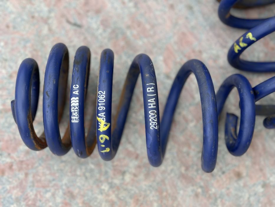 Пружини зад Audi  a6 c6  пружина задні ауді  а6 с6