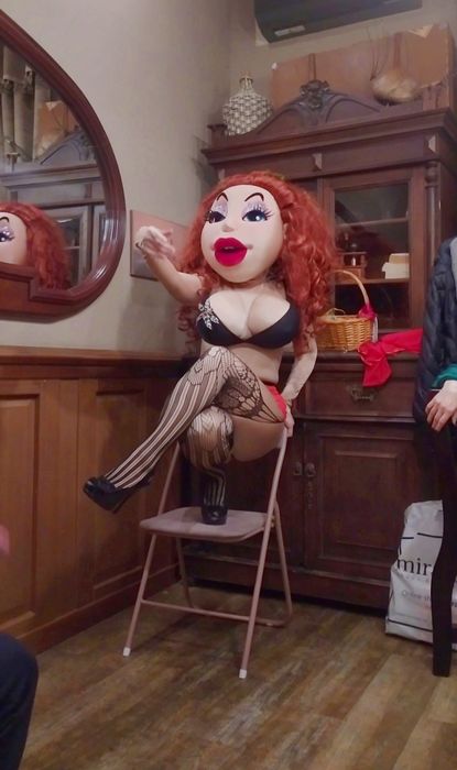 Шоу кукол на День Рождения. Экспресс поздравления. Стриптиз кукол.