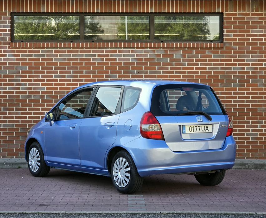 Honda Jazz 1.2 i-DSI 78cv |  AR CONDICIONADO