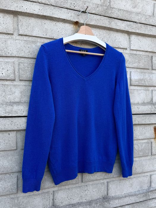 Niebieski kobaltowy kaszmirowy sweter w serek, 100% kaszmir, rozmiar M