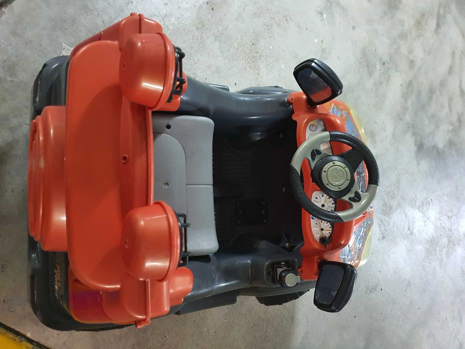 Jeep de 2 lugares para criança a bateria
